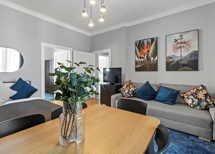 French Balcony - 45M² - Szeneviertel