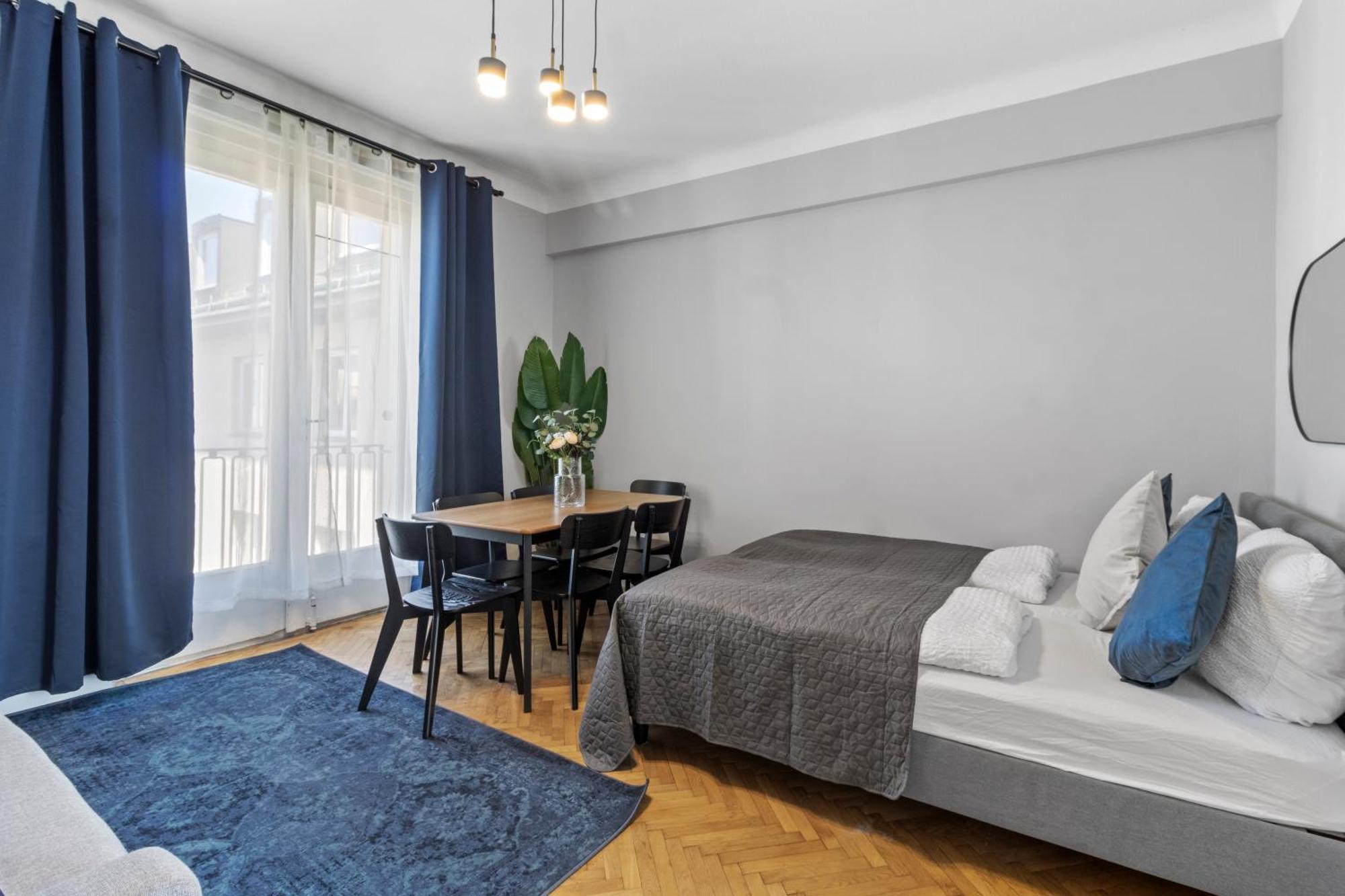 French Balcony - 45m² - Szeneviertel Apartment *