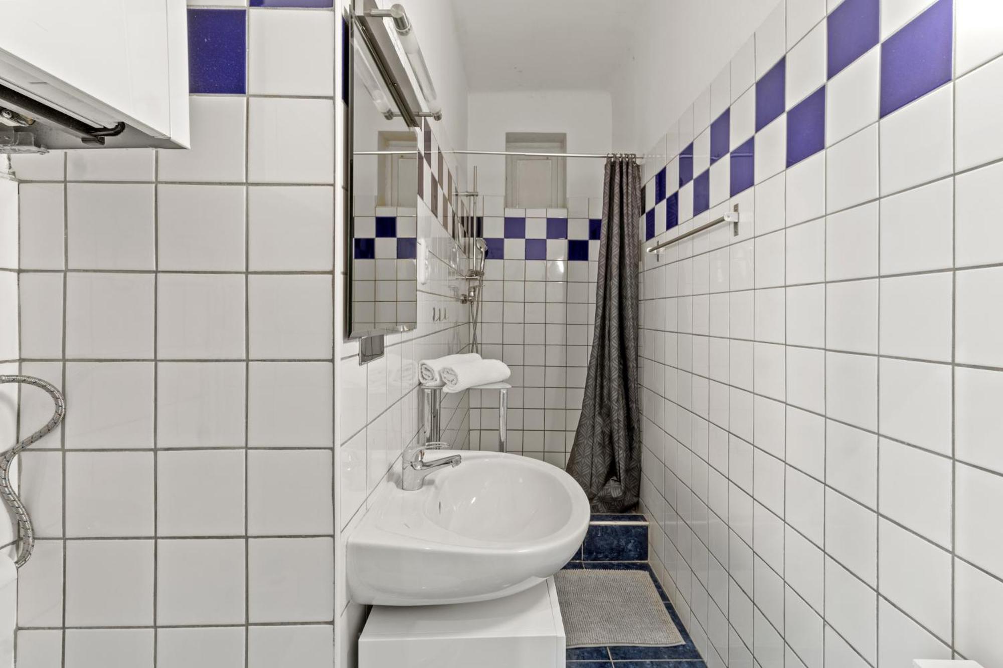 Apartment French Balcony - 45m² - Szeneviertel Wien